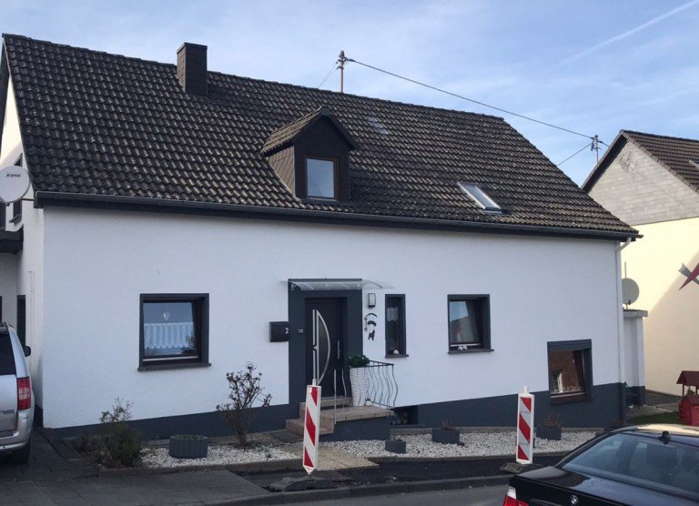 IMG-20230405-WA0094 K�nigswinter Zweifamilienhaus Mehrgenerationenhaus mit viel Platz auf einem gro�en Grundst�ck