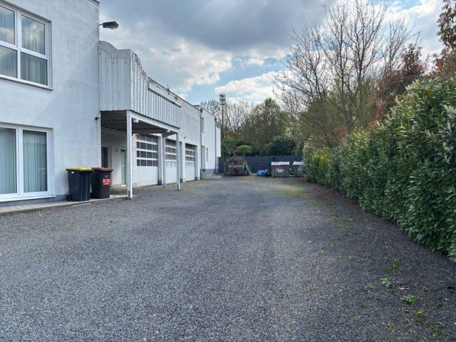 WhatsApp Image 2026-04-14 at 16.42.06 (2) Halle / Lager / Produktion Unna