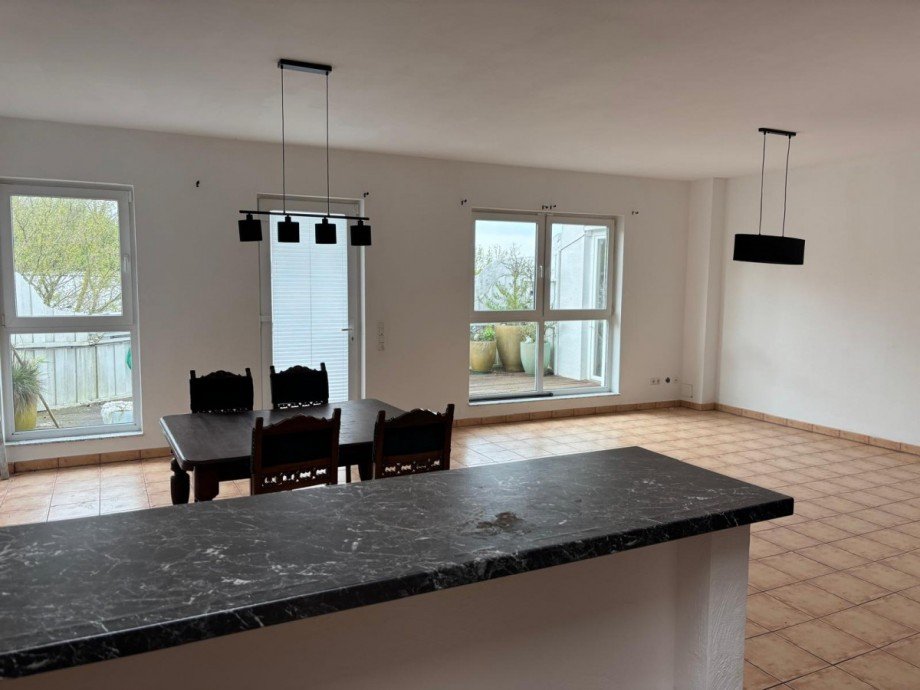 WhatsApp Image 2026-04-16 at 15.28.14 (1) Lager Unna