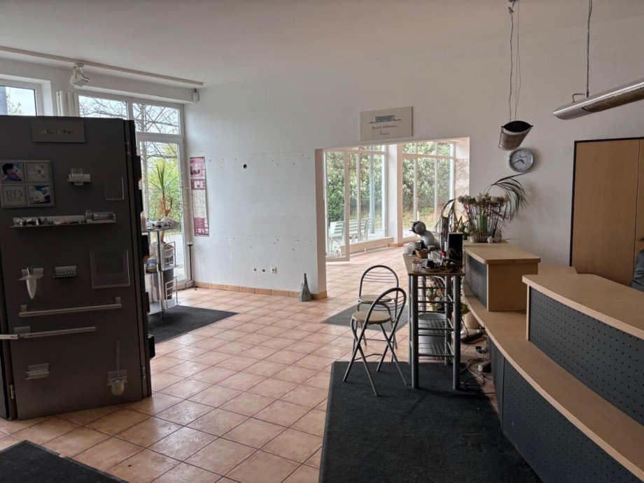 WhatsApp Image 2026-04-16 at 15.28.14 (30) Lager Unna